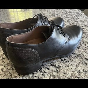 Dansko leather women’s dress shoes. Euro size 41.
